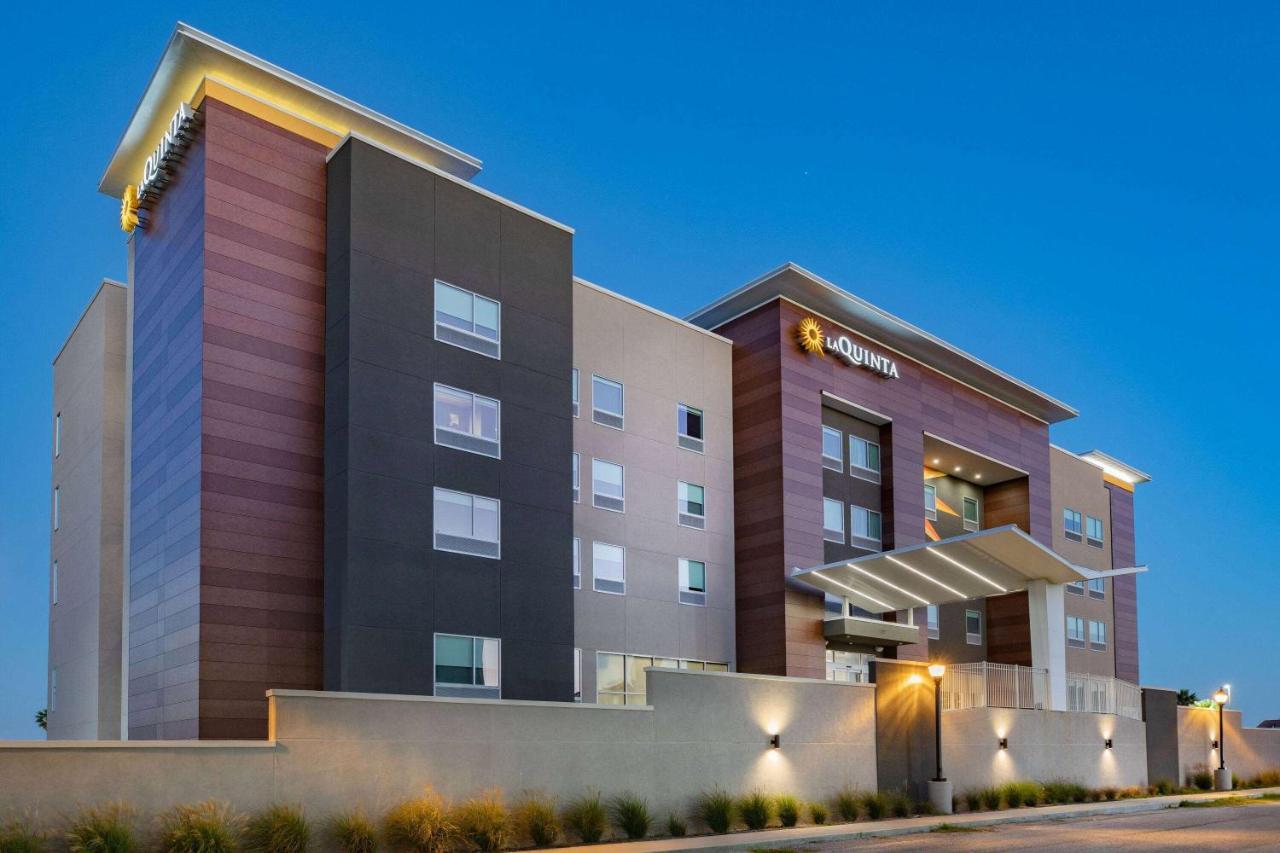 La Quinta Inn & Suites By Wyndham Galveston North At I-45 Экстерьер фото